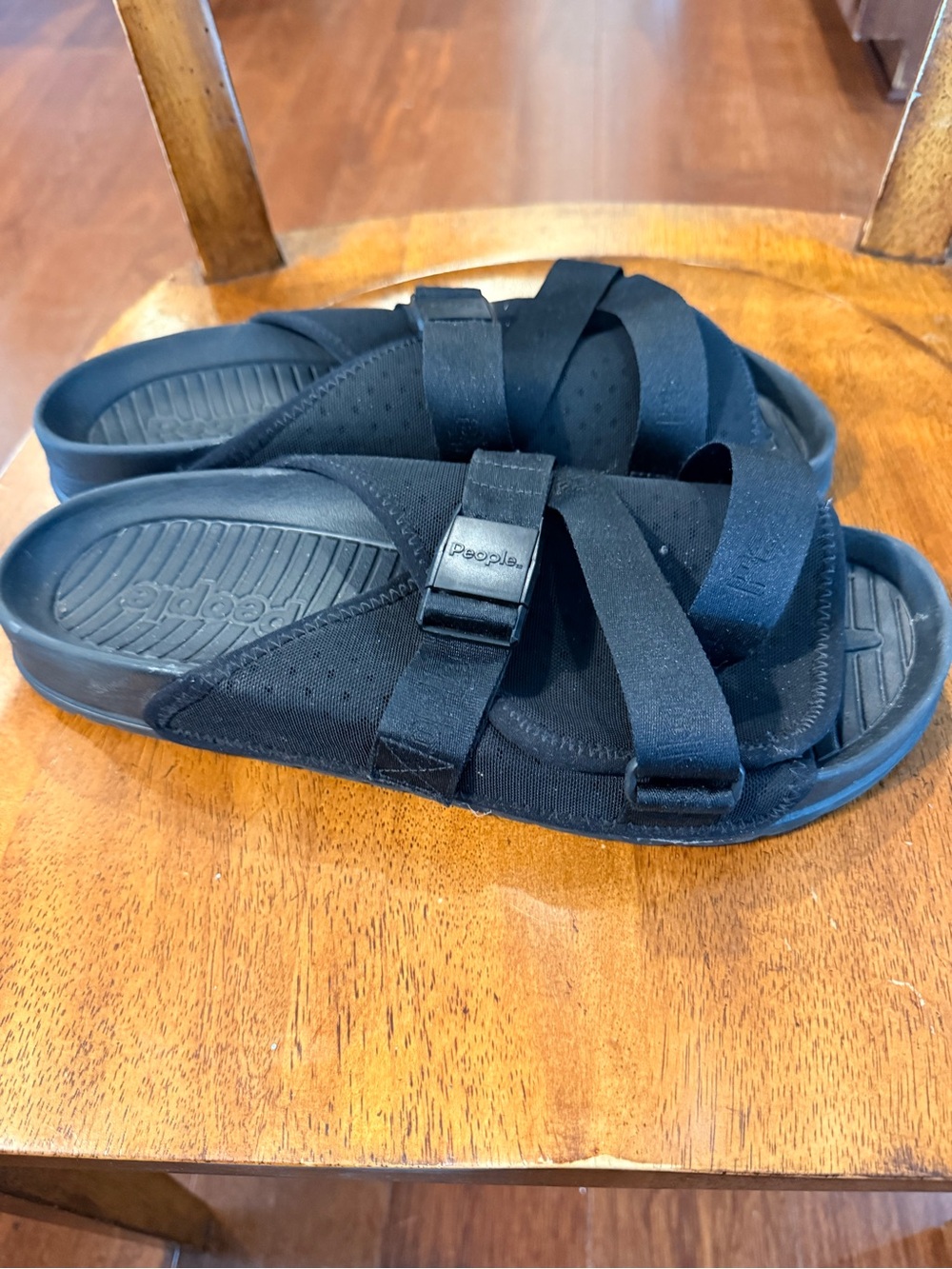 Reebok Black Cross-Strap Slide Sandals - Picture 2 of 3